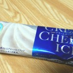 まるでベイクド＆レアのケーキを食べているようなクリームチーズアイス