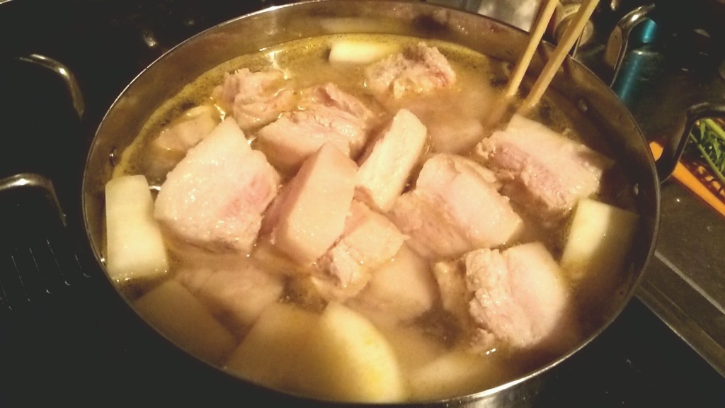 豚バラ肉で作る絶品豚汁（dancyu）